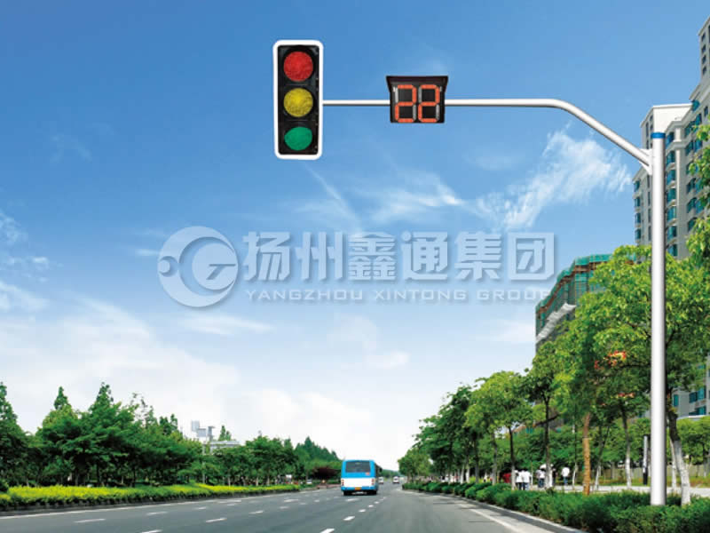 XHDG-010，彎臂信號(hào)燈桿，臨沂信號(hào)燈桿