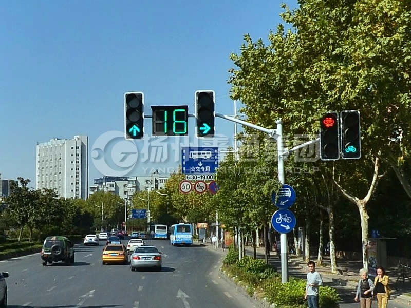 XHDG-039，燕翅信號(hào)燈桿，南京信號(hào)燈桿